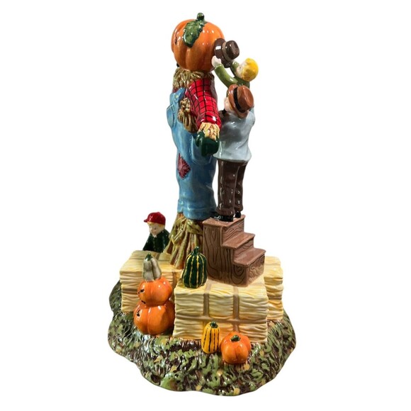 Dept 56 Building The Scarecrow Snow Village Halloween Pumpkin Figurine 56.55203 - Picture 5 of 9